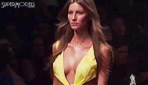 Gisele Bundchen best Moments on catwalk 2000